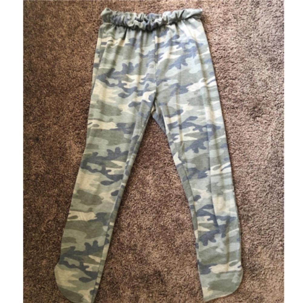 Camo leggings